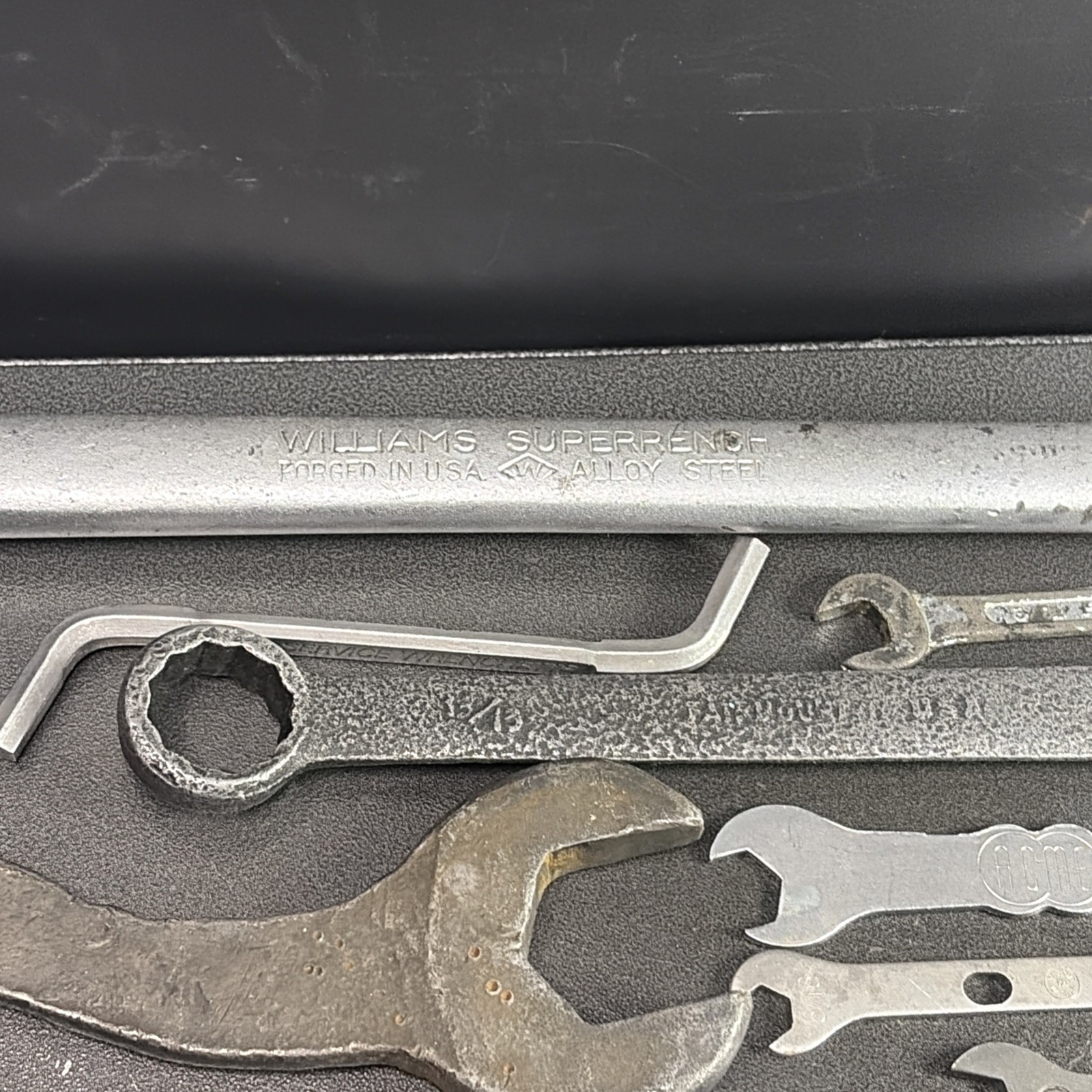 29 Lot Of Open And Wrenches Custom And Pitted Lot.