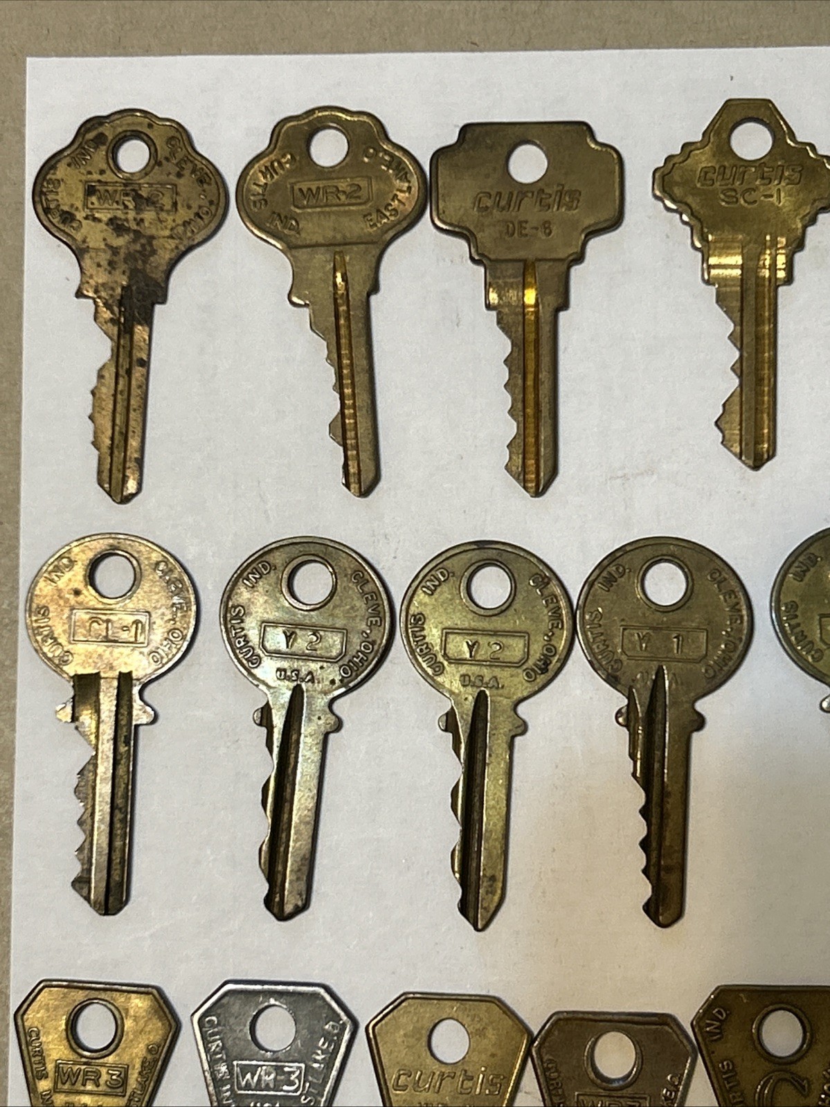 37 Vintage Curtis Keys, Brass & Steel