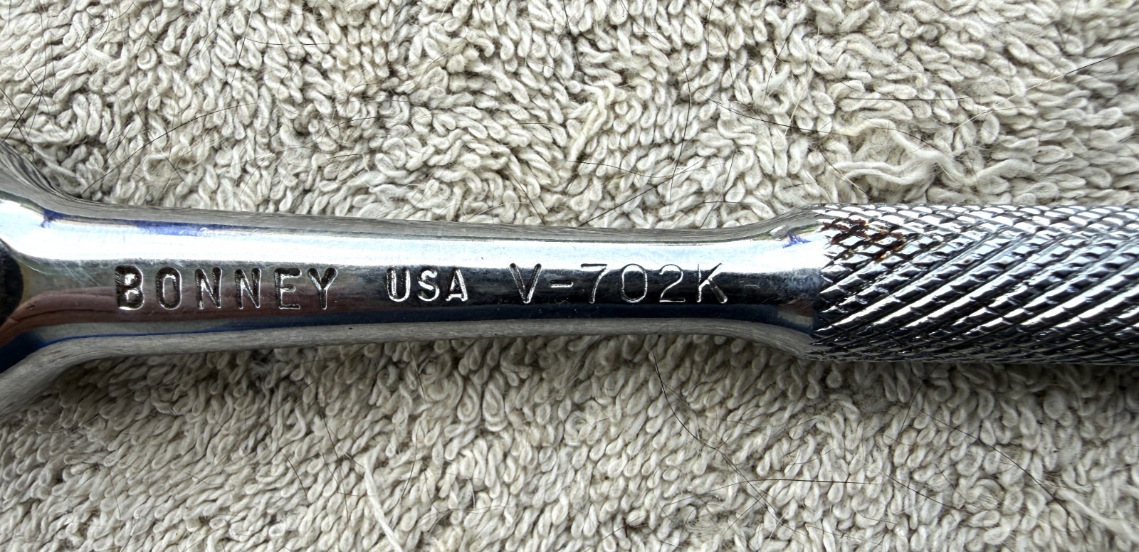 VINTAGE BONNEY 1/4 INCH DRIVE RATCHET MODEL NO V702K