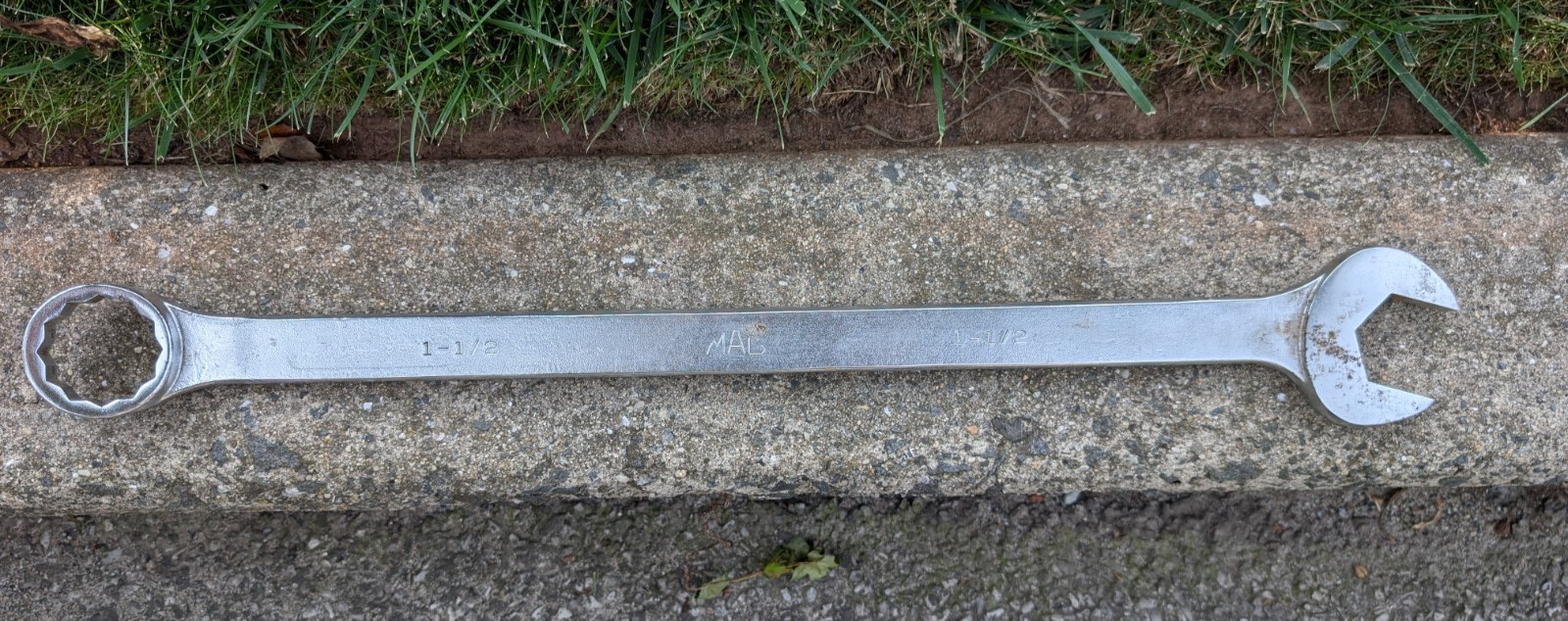 Mac Tools CL 48 1 1/2″ large combination wrench