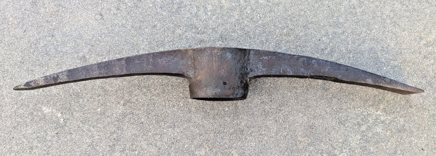 Vintage Pick Axe Head Tool Ludell 6 LB Brazil