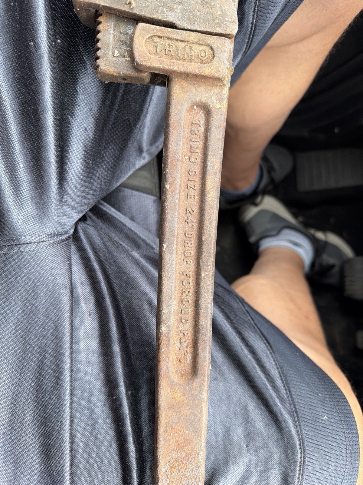 Vintage 24” TRIMO Pipe Wrench Trimont USA Drop Forged
