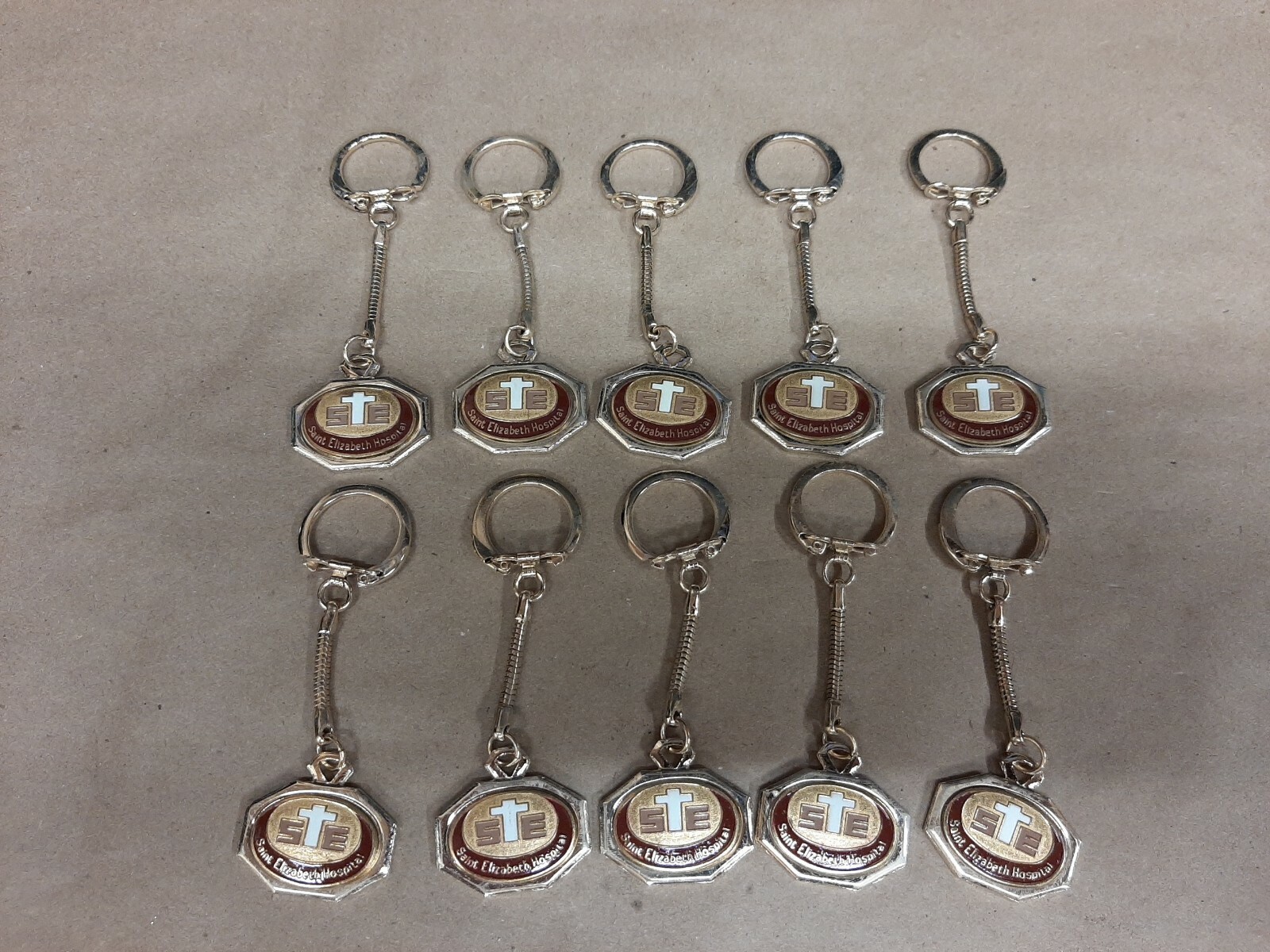Lot of 10) Vintage 1960s Saint Elizabeth Hospital Key Chains St E. Keychain