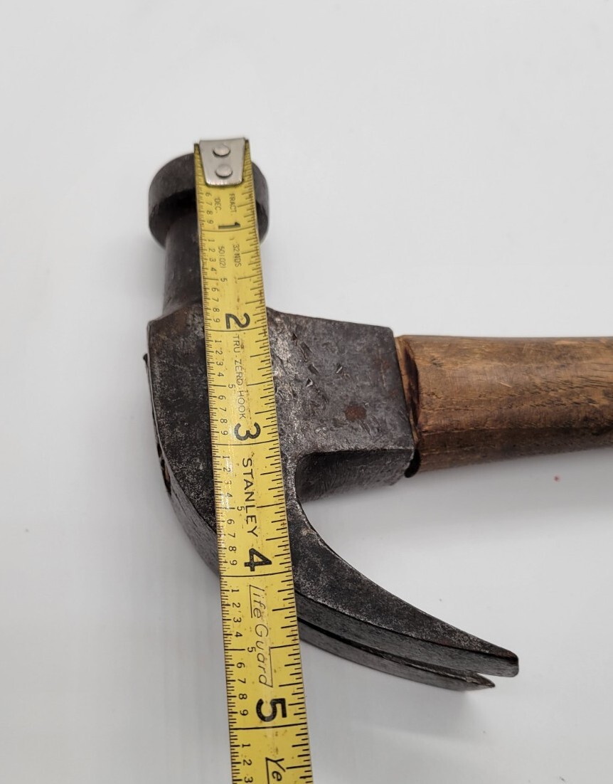 Briar Edge Service Tools Claw Hammer with Wood Handle Hand Tool Carpentry 11″