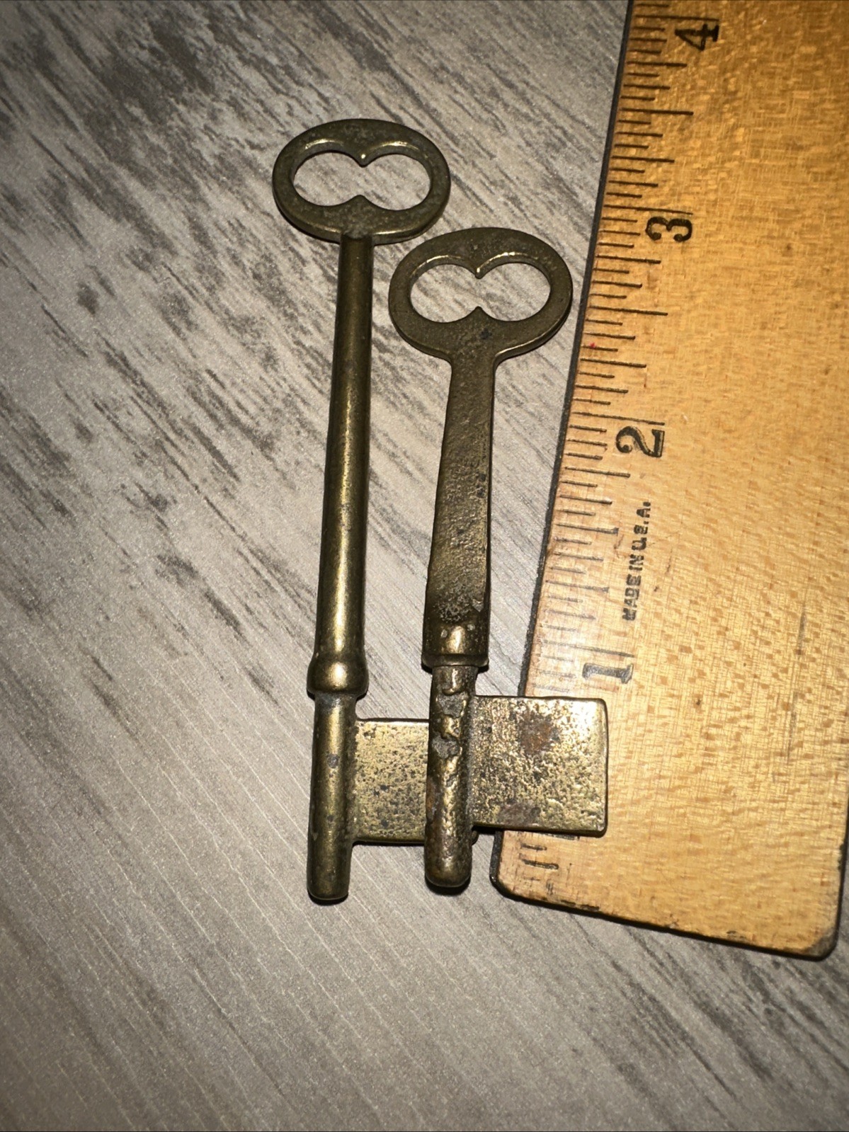 Two Antique Skeleton Key Blanks. Solid Barrel Brass Legit Antique Keys.￼