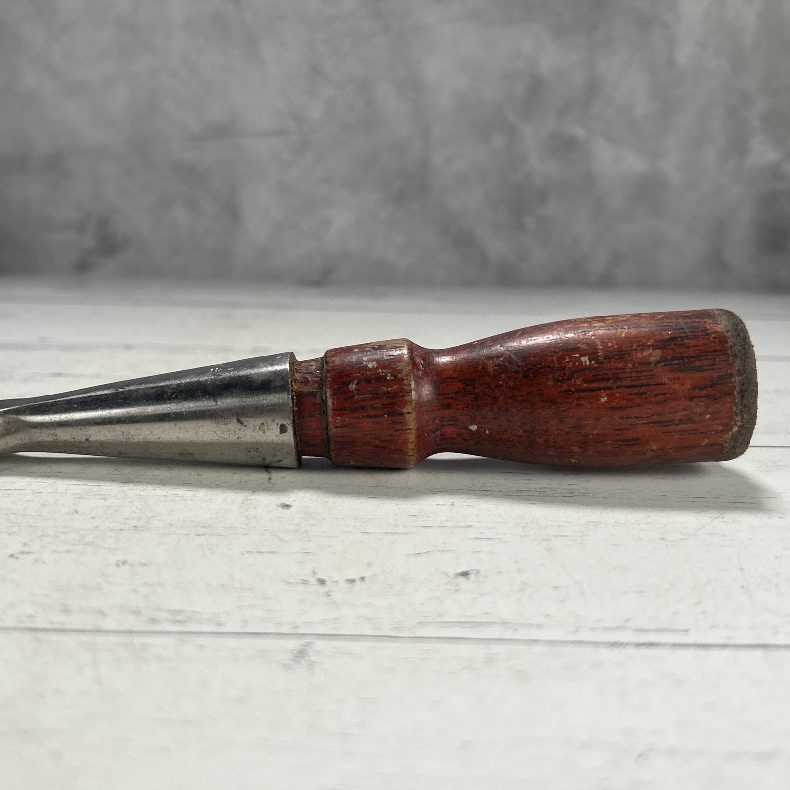 Vintage Stanley No 750 Bevel Edge Socket Chisel 1-1/4″ Wood Handle 1940s-1960s