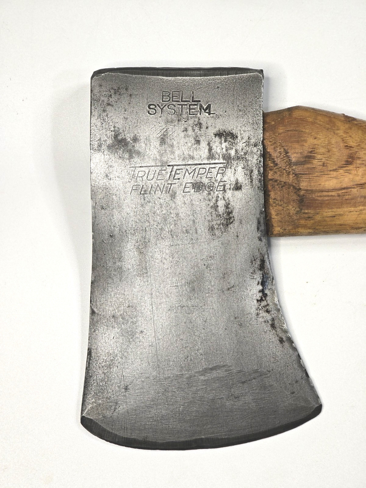 True Temper Flint Edge BELL SYSTEMS Single Bit Axe w Handle