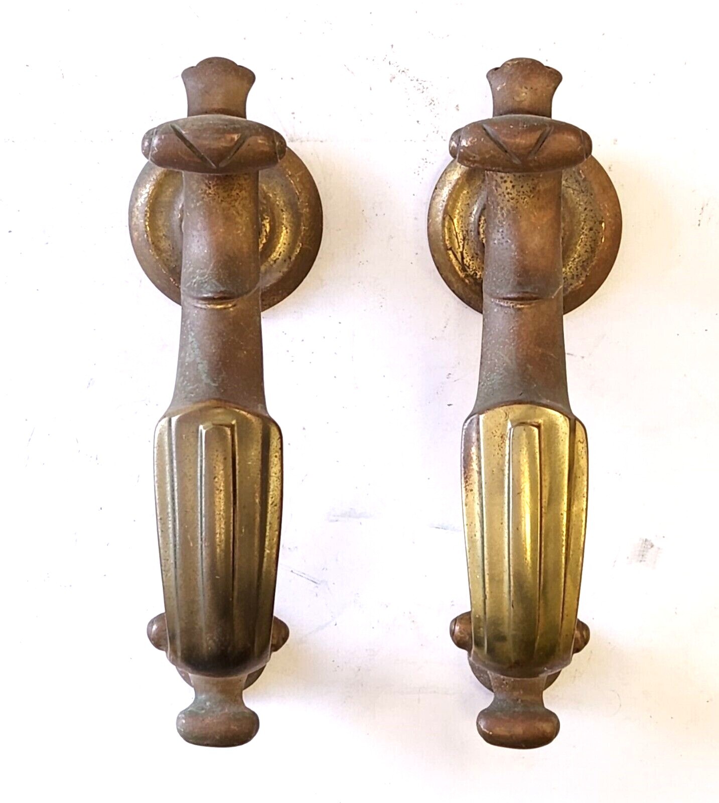 ANTIQUE BRONZE DOOR KNOCKER (STRIKE PLATES NOT INCLUDED) (2pc in Good Condition)