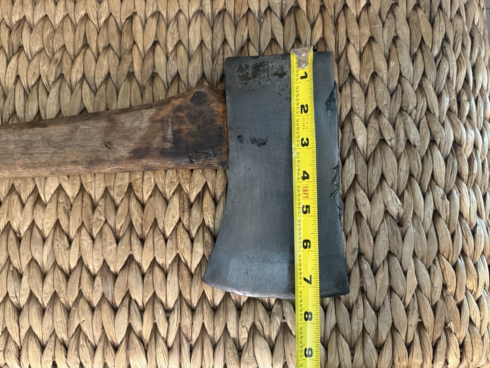 Vintage Woodings Verona US Single Bit Axe Wood Handle Antique Tool 4lb Head USA