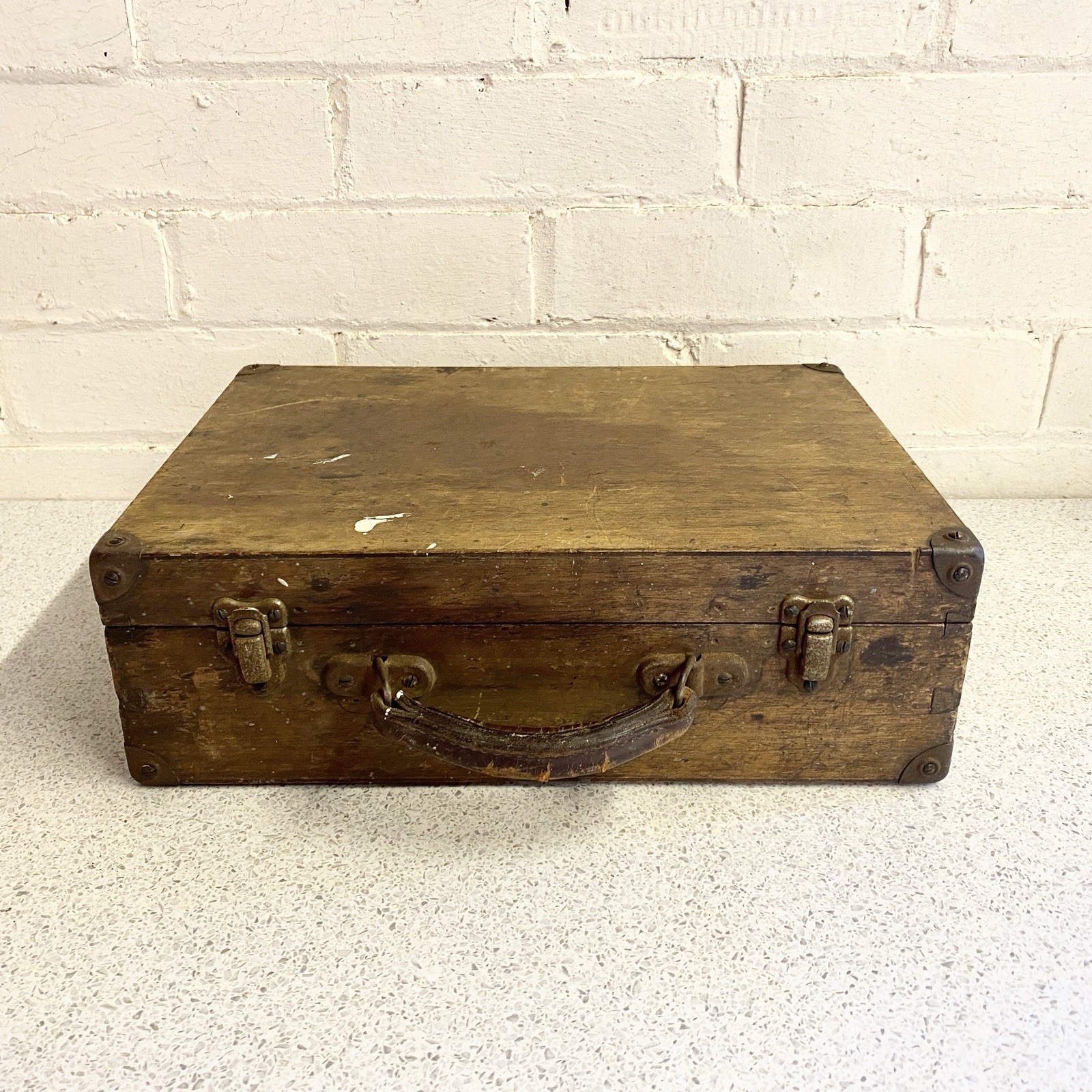 Vintage Handmade Wooden Dovetail Traditional Style Carpentry Woodworking Toolbox