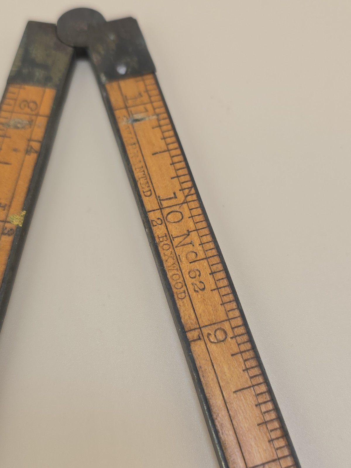 Antique 24-inch UPSON NUT Co No. 62 Boxwood Wood/Brass Folding Carpenter’s Ruler
