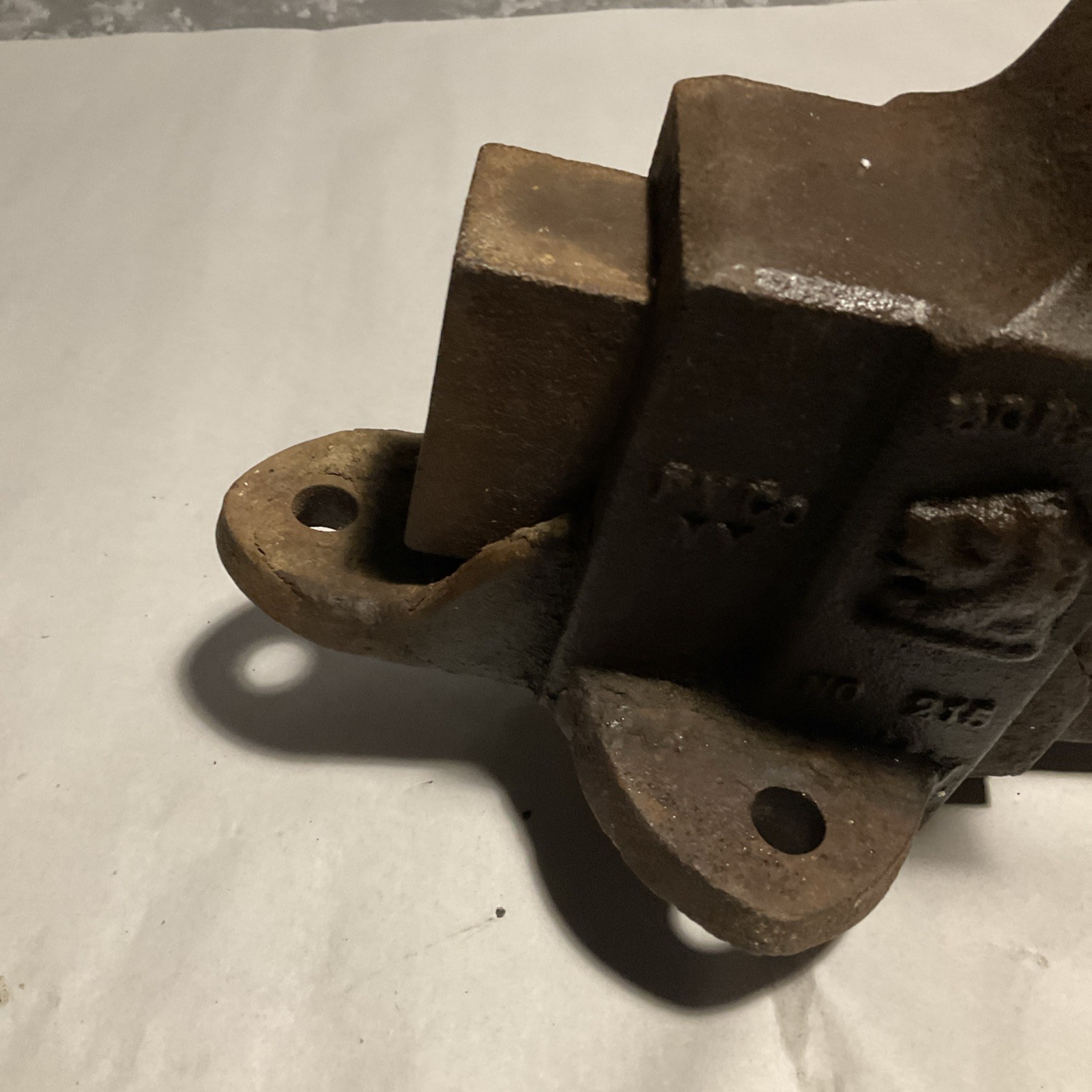 VTG Original Monarch No. 215 Heavy Duty Steel Bench Vise Collectible Tool