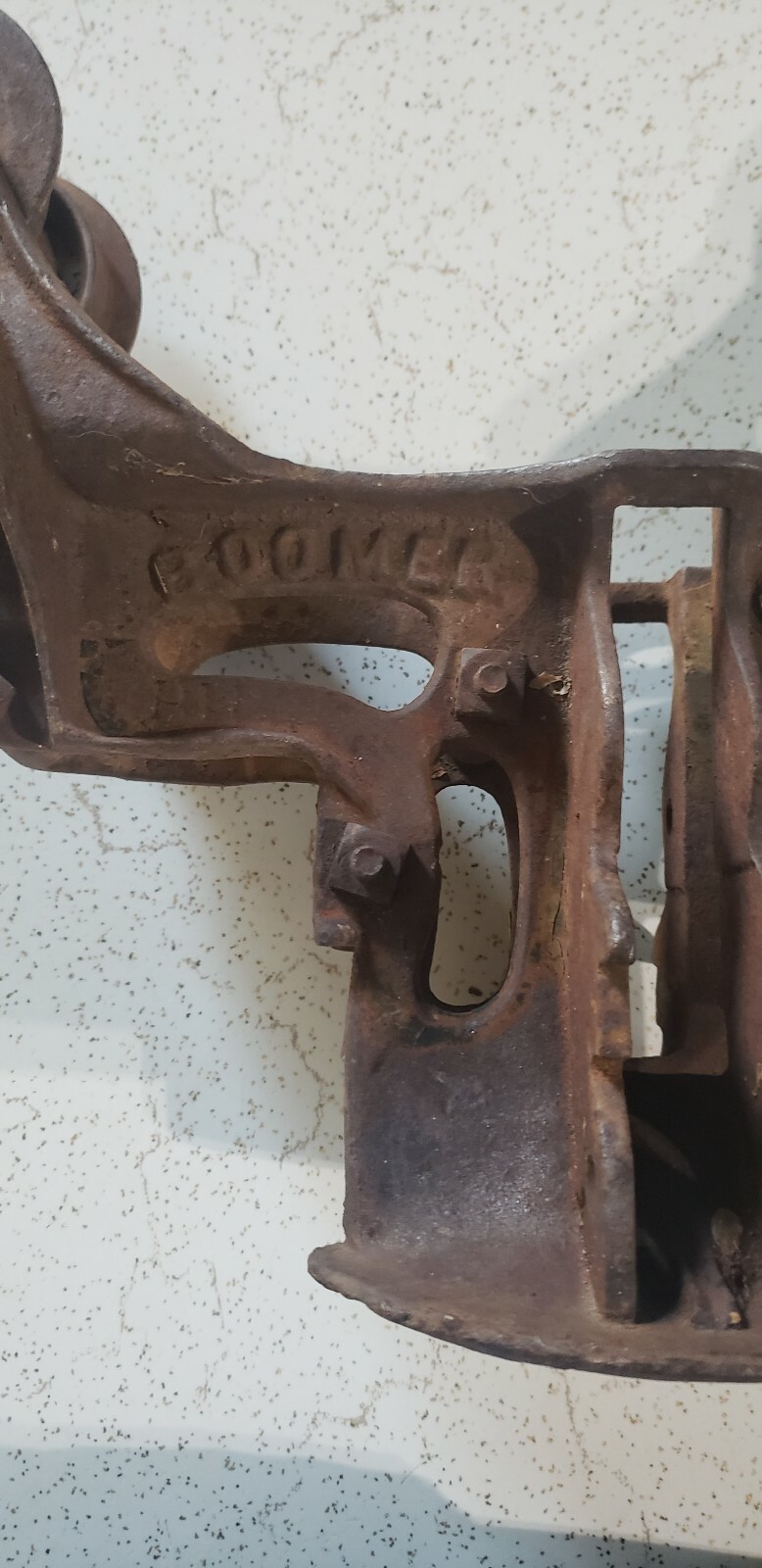 Rare Top ANTIQUE Boomer B11 HAY TROLLEY Rusty Gold Parts