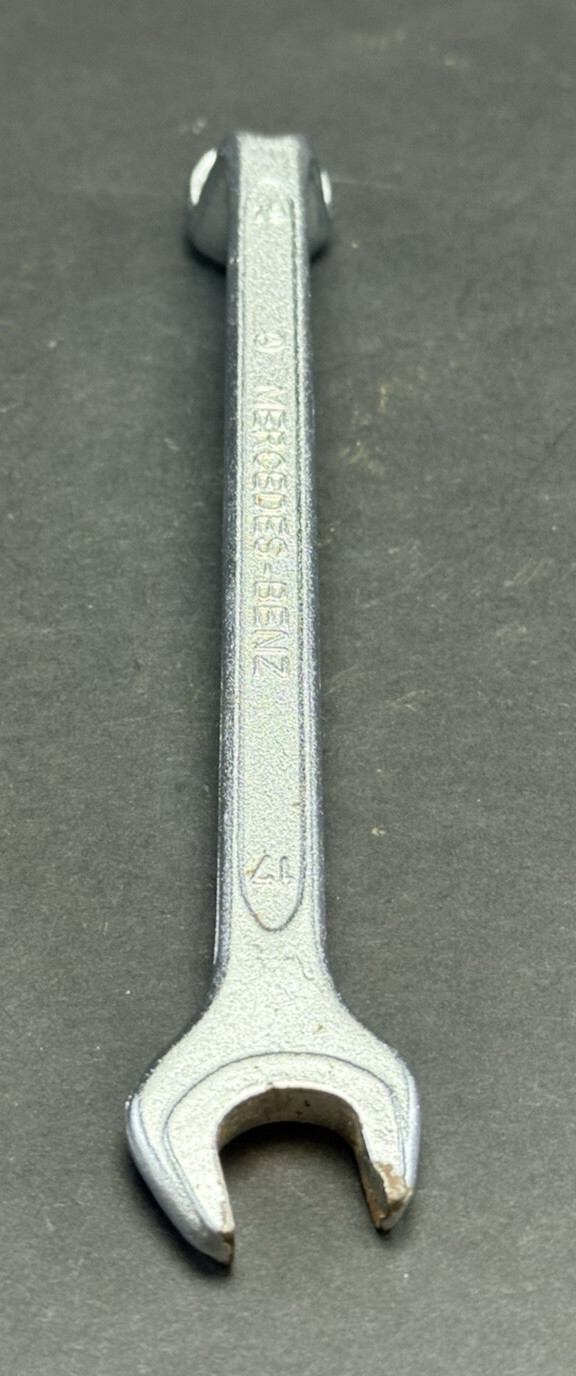 Mercedes Benz Walter 17mm – 19mm Combination Wrench 2015810246 12 Point Tool OEM