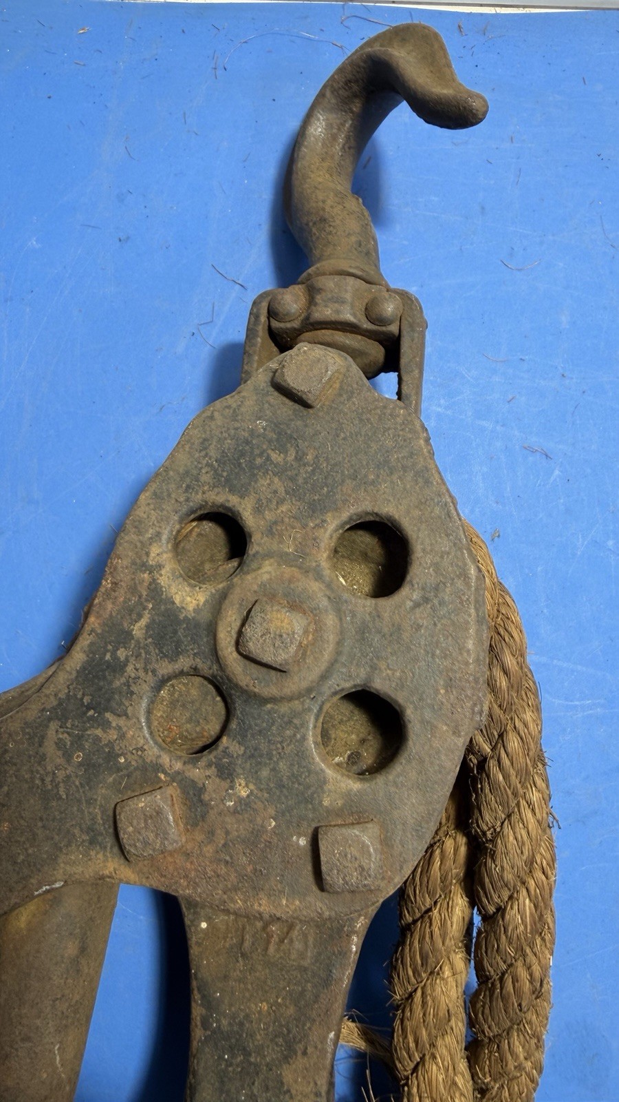 Vintage Cast Iron Block and Tackle Pulley w Hooks Rope Marked T14 As Is