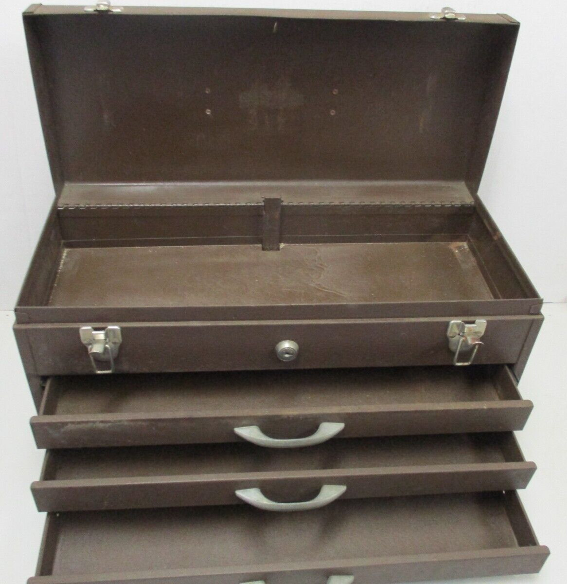 Union 3 Drawer Metal Tool Box 20-1/4 w x 10-1/2 T 8-1/2 D (NO KEY)