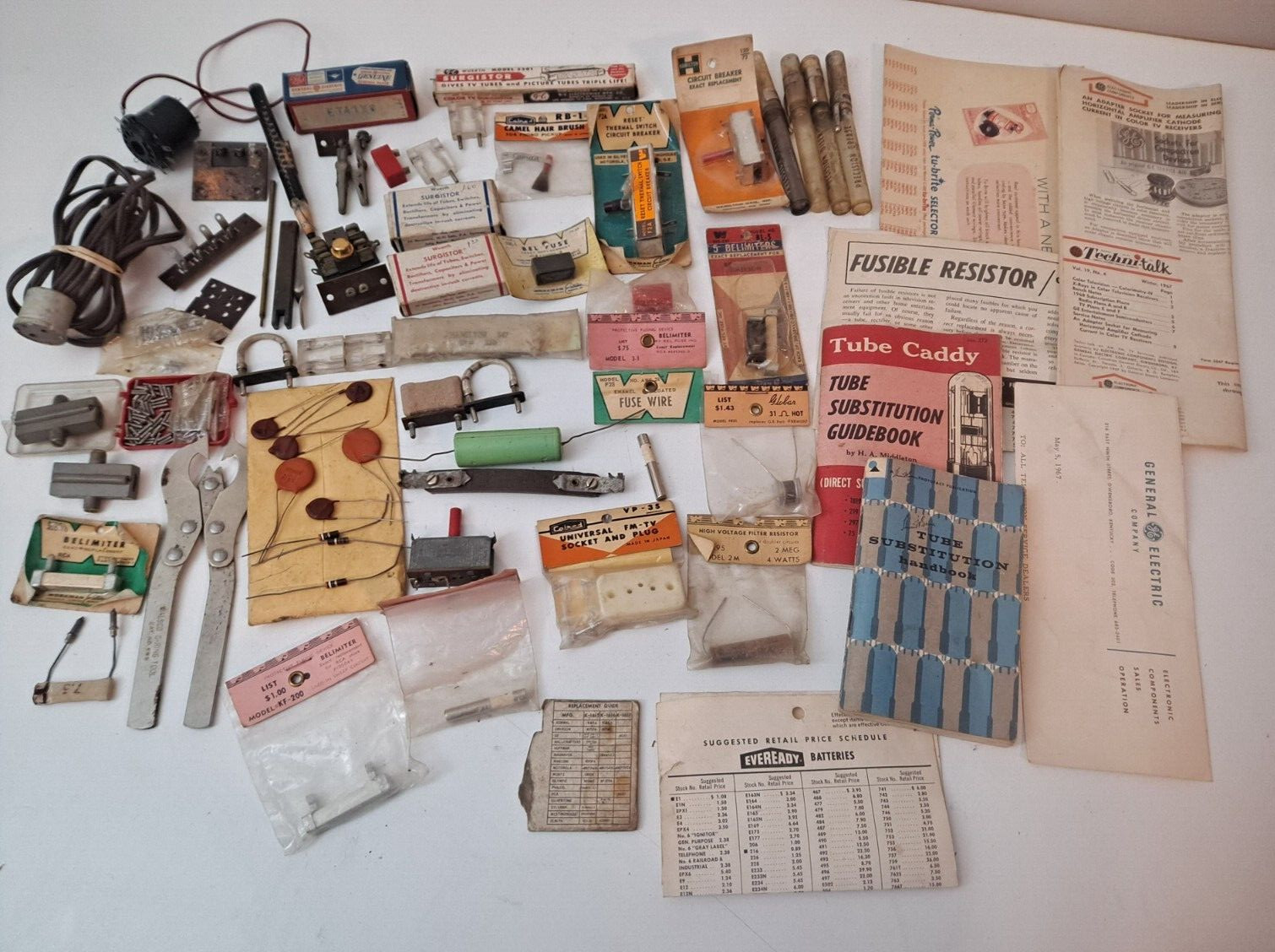 Vintage Electronics TV Radio Repair Shop Parts Lot, Everything in Picture
