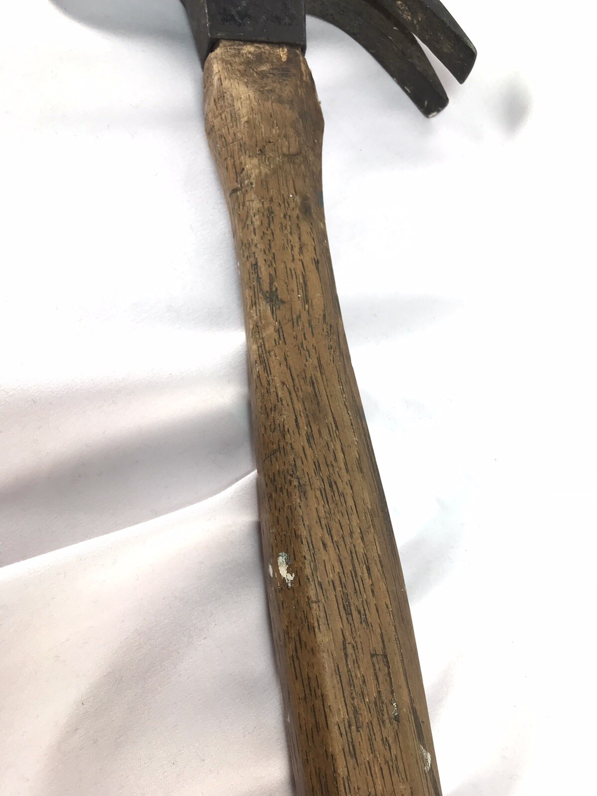 VINTAGE PLUMB 1 1/2 LB CLAW HAMMER 13.75” Inch