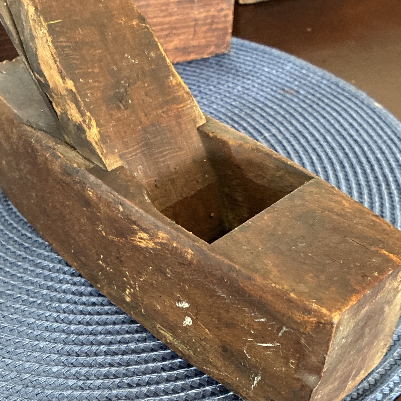 VINTAGE AUBURN TOOL CO 8″ COFFIN WOOD BLOCK PLANE THISTLE BRAND – 2″ BLADE NY