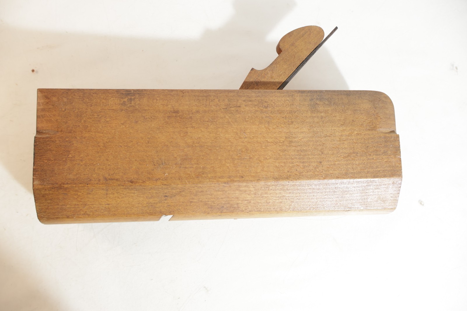A & E BALDWIN NEW YORK ROUND BOTTOM WOOD PLANE IN VERY GOOD CONDITION lt 10 tg 4