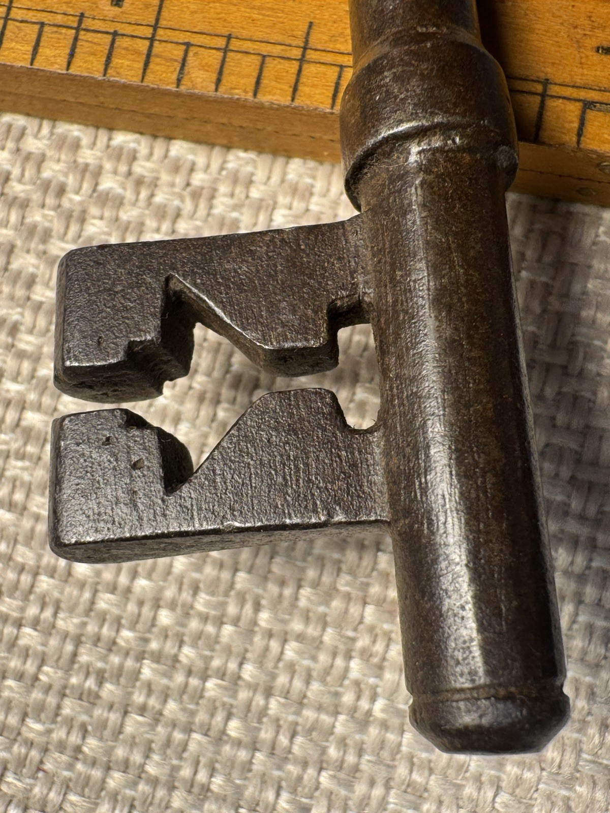 🌿 🗝️ VINTAGE SKELETON KEY ANTIQUE