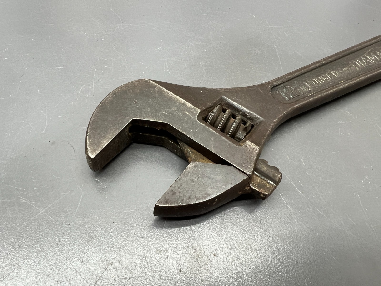 (U) VINTAGE DIAMOND CALK HORSESHOE DIAMALLOY 12″ ADJUSTABLE WRENCH BLACK VGC USA