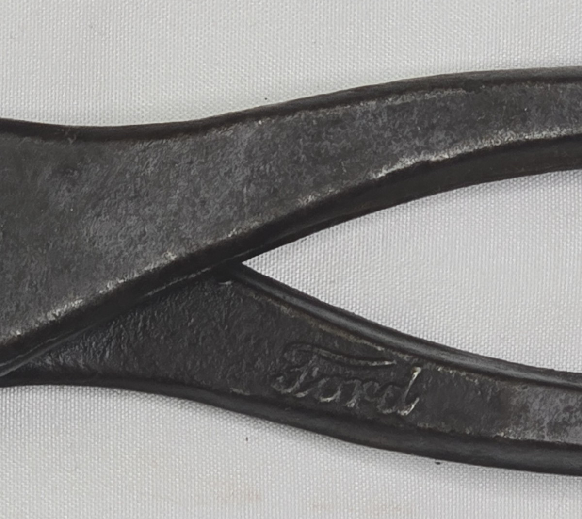 Ford Motor Co Script Trademark 6 1/2 Inch Pliers Moore Drop Forging USA