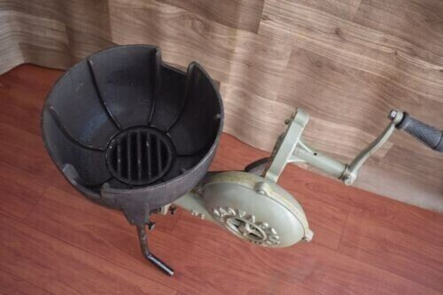 Vintage Style Coal Forge Furnace Blacksmith’s Forge with Hand Blower for Forging