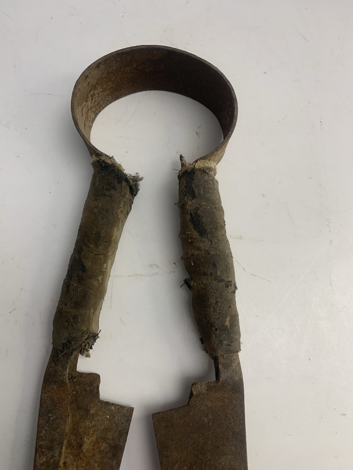 Vintage Sheep Shears Hand Clippers Forged Metal Farm Tool 12″ Length Primitive