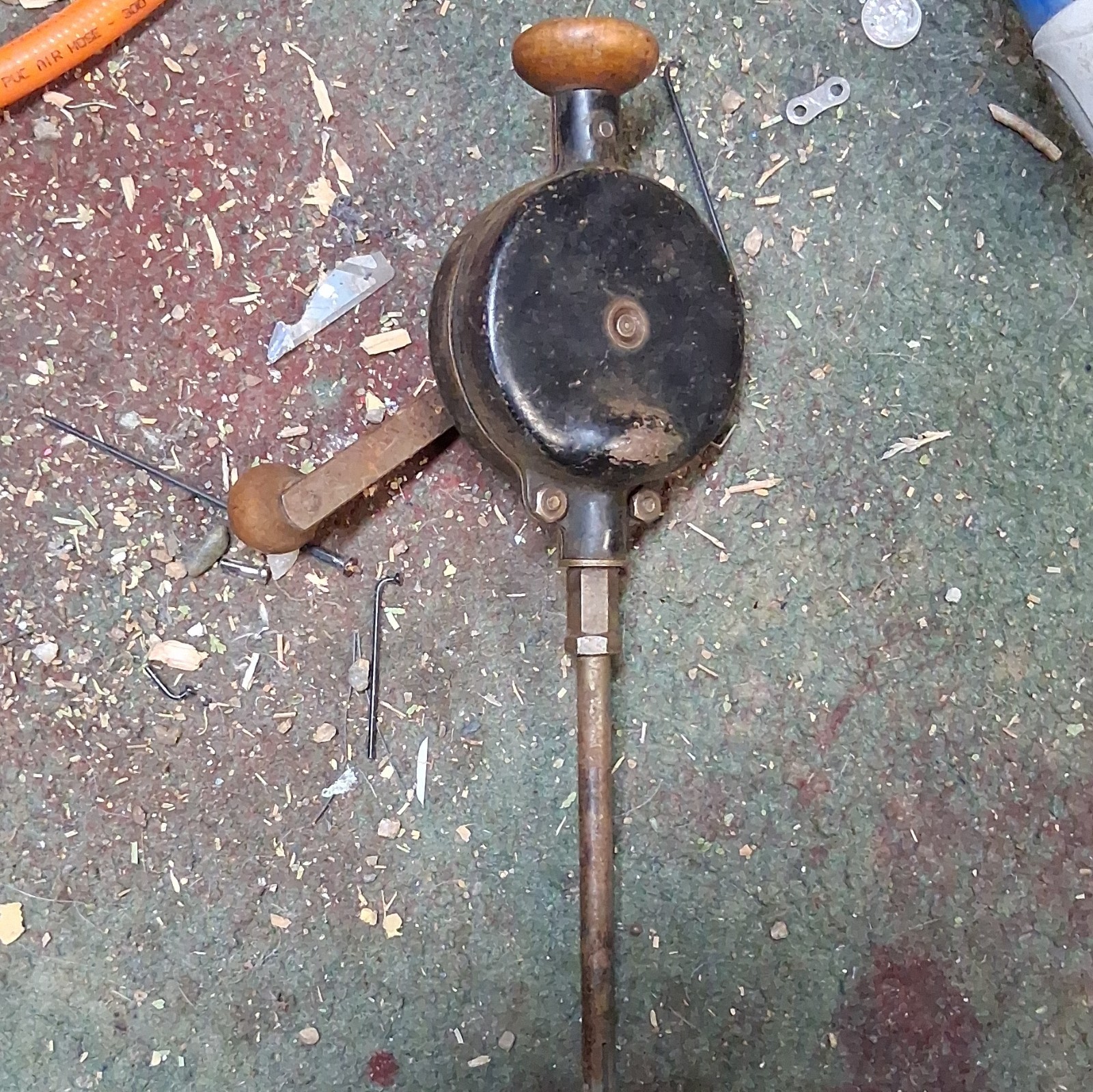VINTAGE Antique HAND CRANK VALVE GRINDER