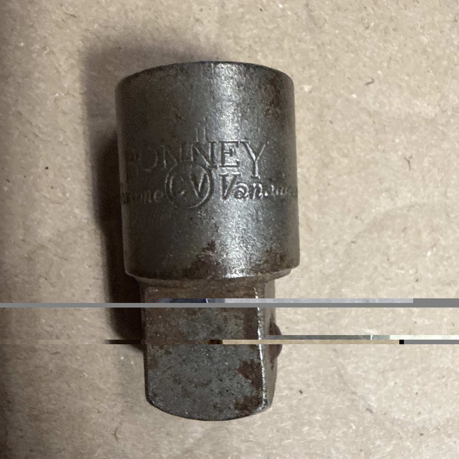 Bonney Lot 10” adjustable wrench. 1/2 to 3/4 adapter. Wrenches and sockets.