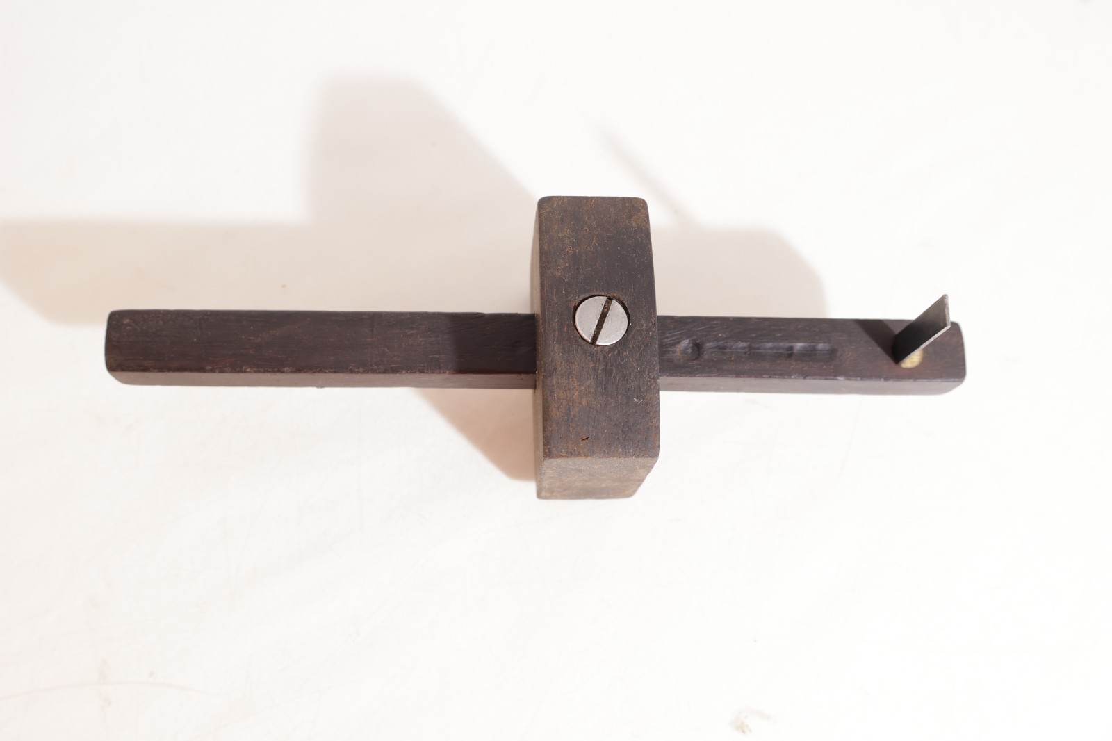 NICE MORTISE MARKING GAUGE ROSEWOOD ? 8 iNCHES GOOD CONDITION MUST SEE 253 tag 2