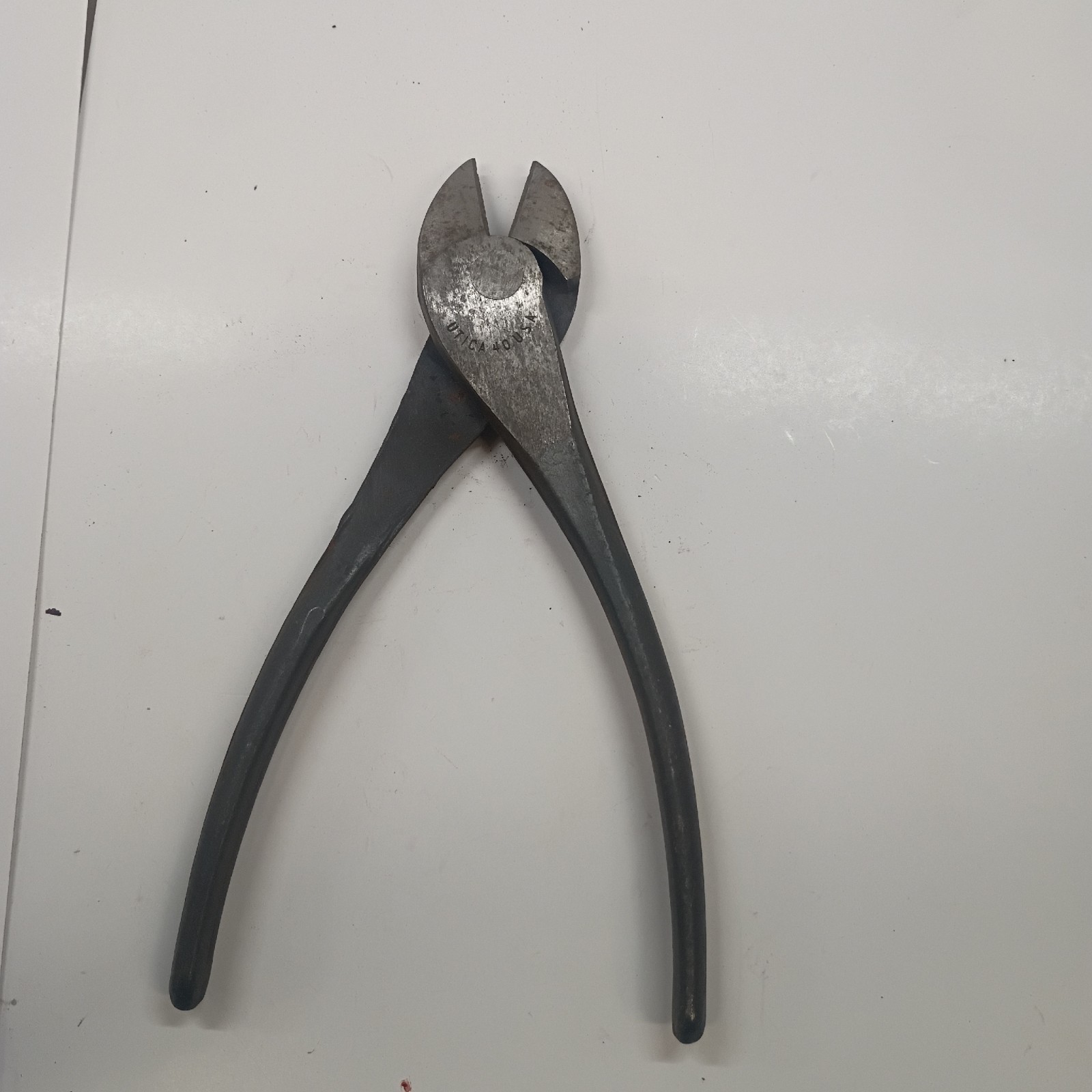 Vintage Utica 40 Diagonal Cutters 7 1/8″ Long