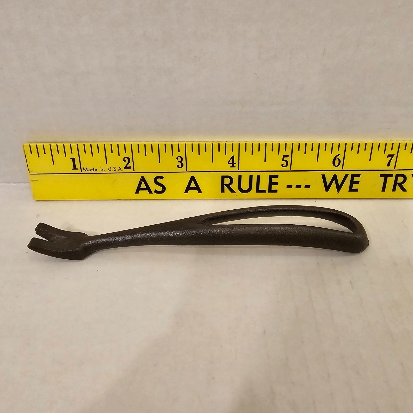 Vintage Cast Iron Upholstery Tack Nail Staple Puller