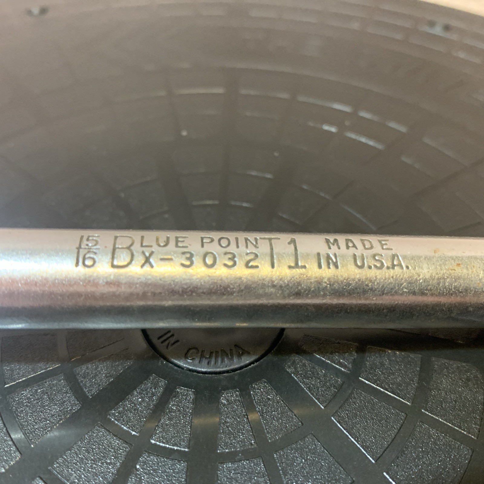 Blue-Point 15/16″ X 1″ 12Pt Point Round Handle Offset Box Wrench X-3032 USA