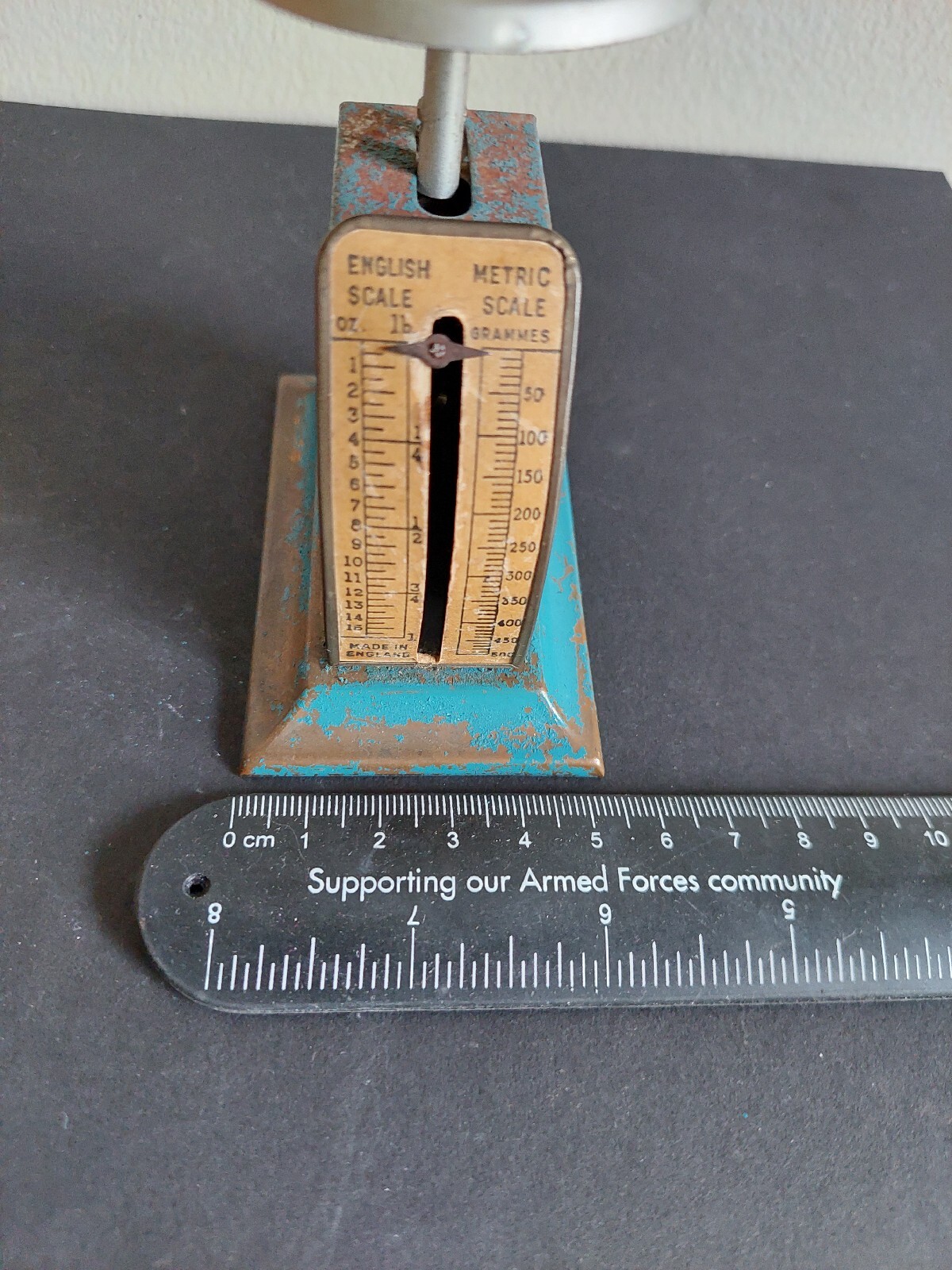 Mini Post Scales 1b 500g Vintage Not Working 8.5cm Tall 8cm Deep 5cm Wide