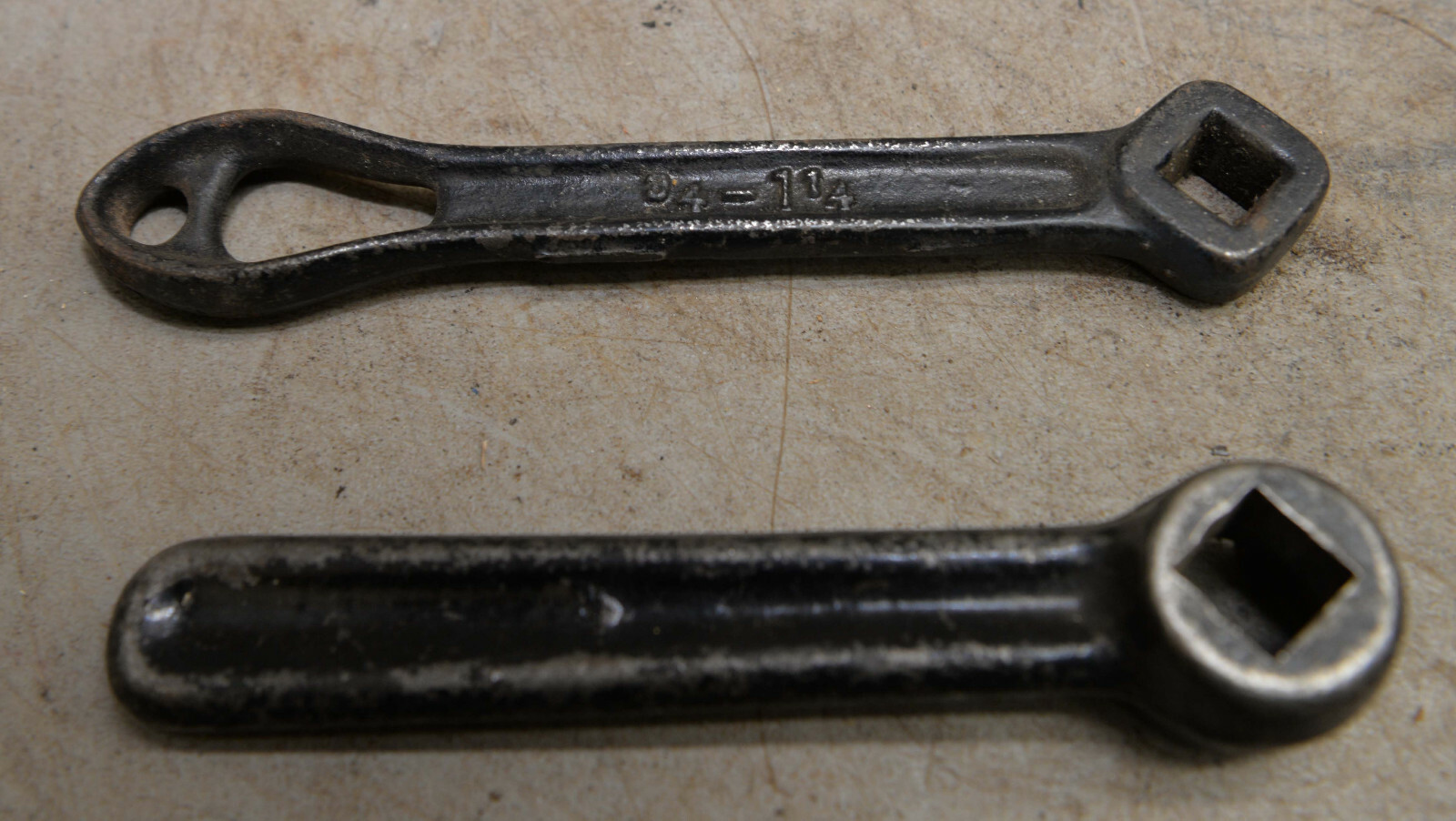 Odd wrench lot Hendee Mfg Indian Motorcycle & No 9 & Williams collectible tools