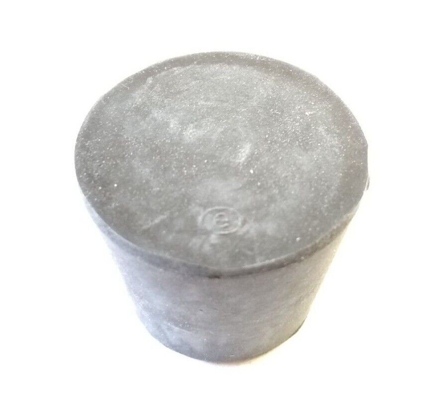 RUBBER STOPPER – SIZE 6 – TOP: 32 MM, BOTTOM: 26 MM, LENGTH: 25 MM, (97 PC, NEW)