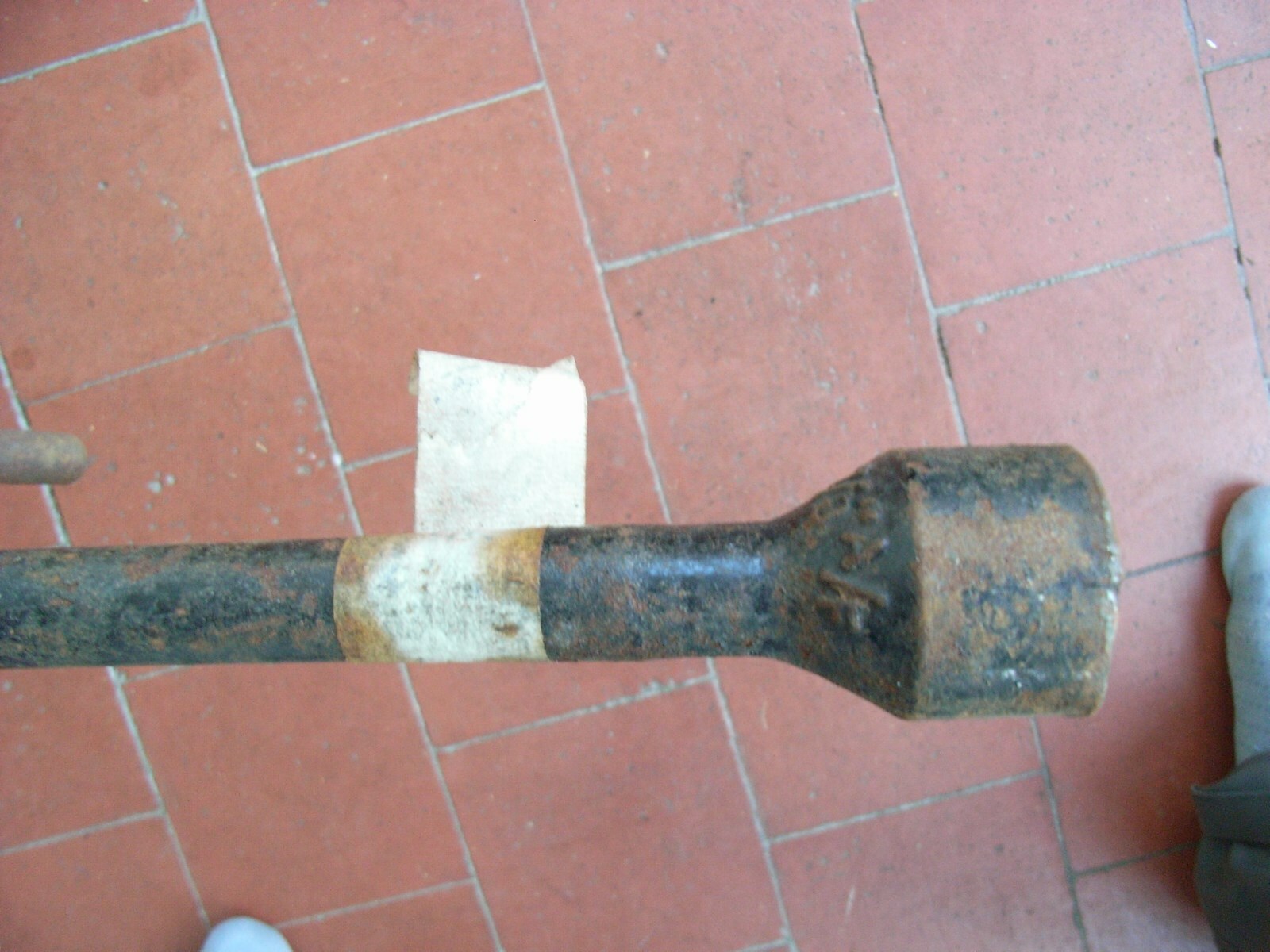 Classic car wheel brace (L)