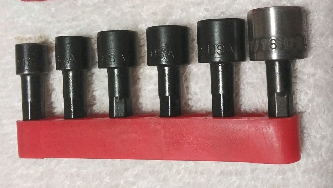 23PC CRAFTSMAN 43373 1/4″ HEX MAGNETIC HOLDER & SAE-METRIC HEX SOCKET & ASSORTED