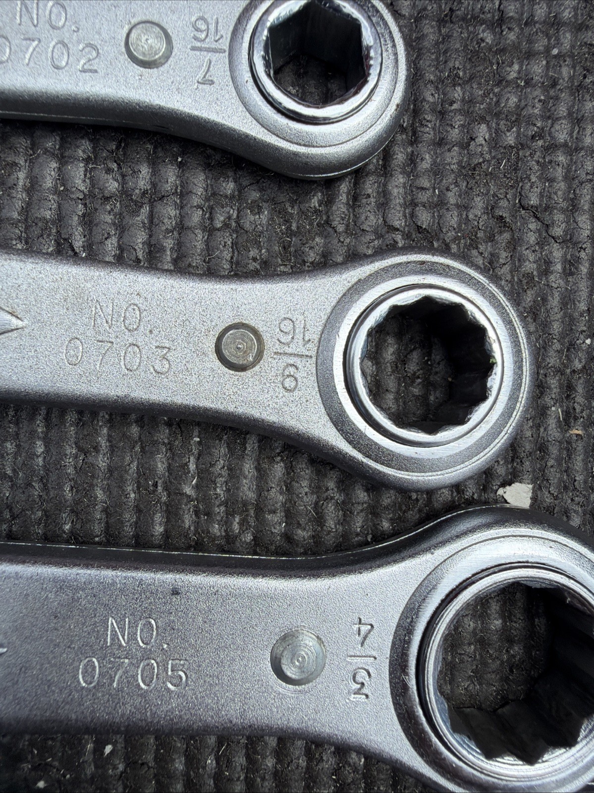 Rare Indestro Tools 5pc Ratcheting Box Wrench Set W Holder 0700-5 USA Nos SAE