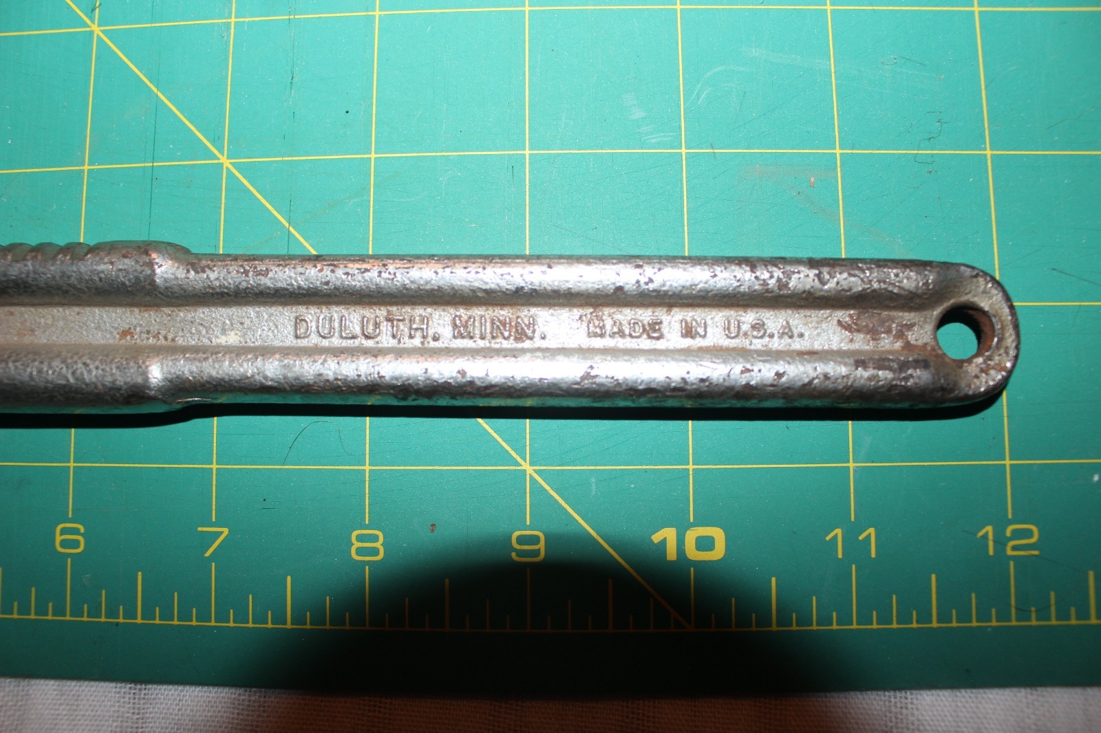 Vintage Diamond Tool & Horseshoe Co. 12″ Adjustable Monkey Pipe Wrench