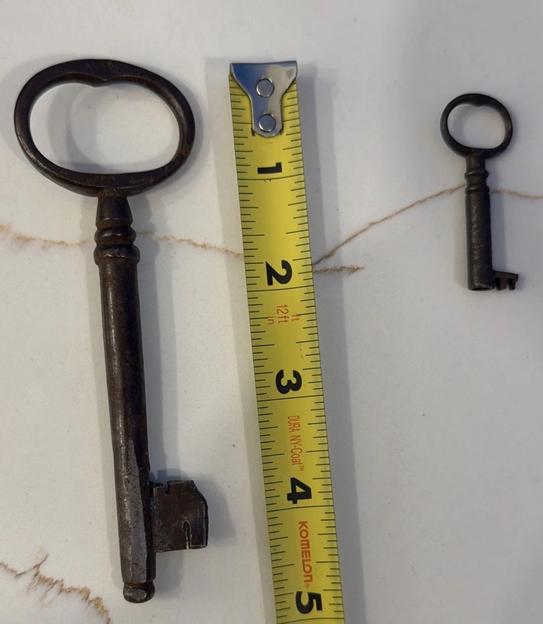 Lot of 12 Various Ramdonized Antique/Vintage Skeleton Type Keys Crafts/Steampunk