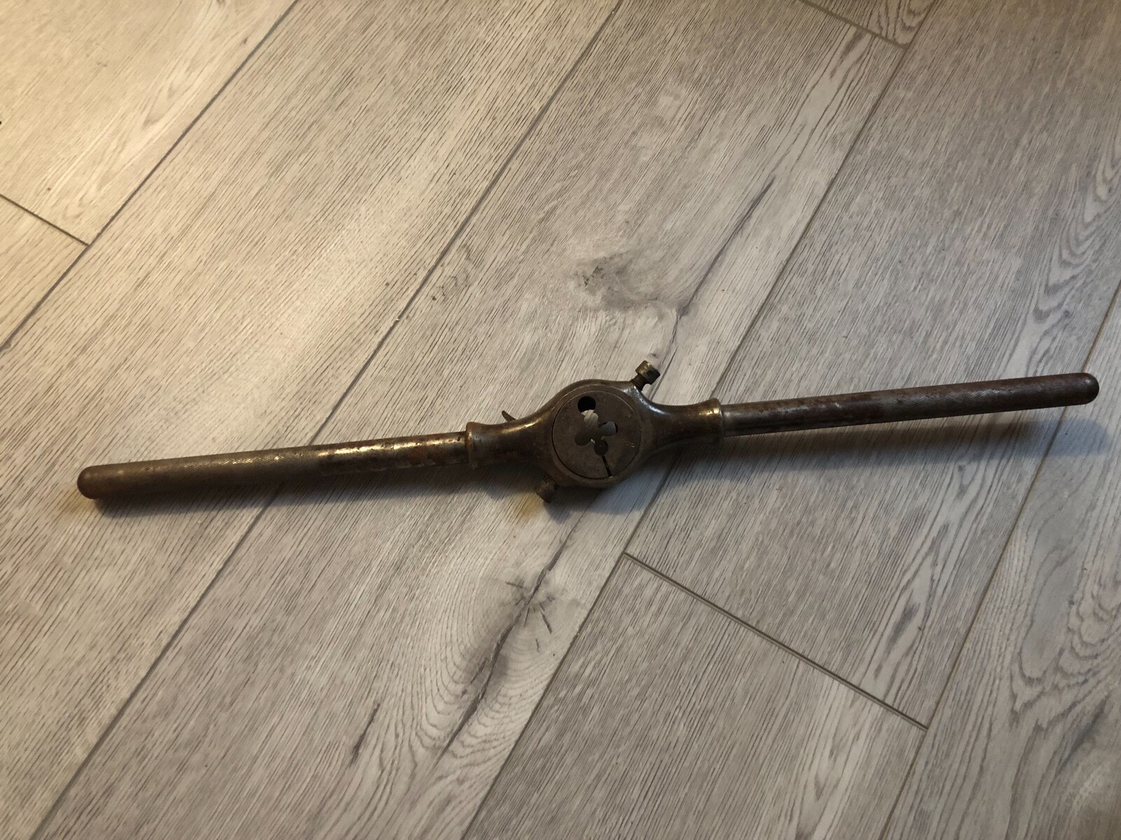 F. E. Wells & Son 3/8 16 Pipe Threader