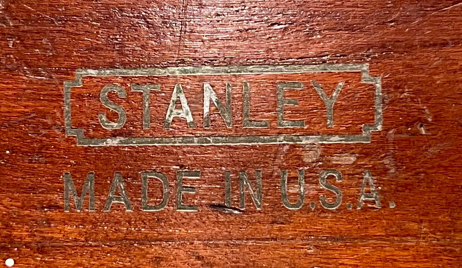Vintage Stanley No. 0 Cherry Wood 18” Level, Two Vials, Brass Plate, USA 1940s