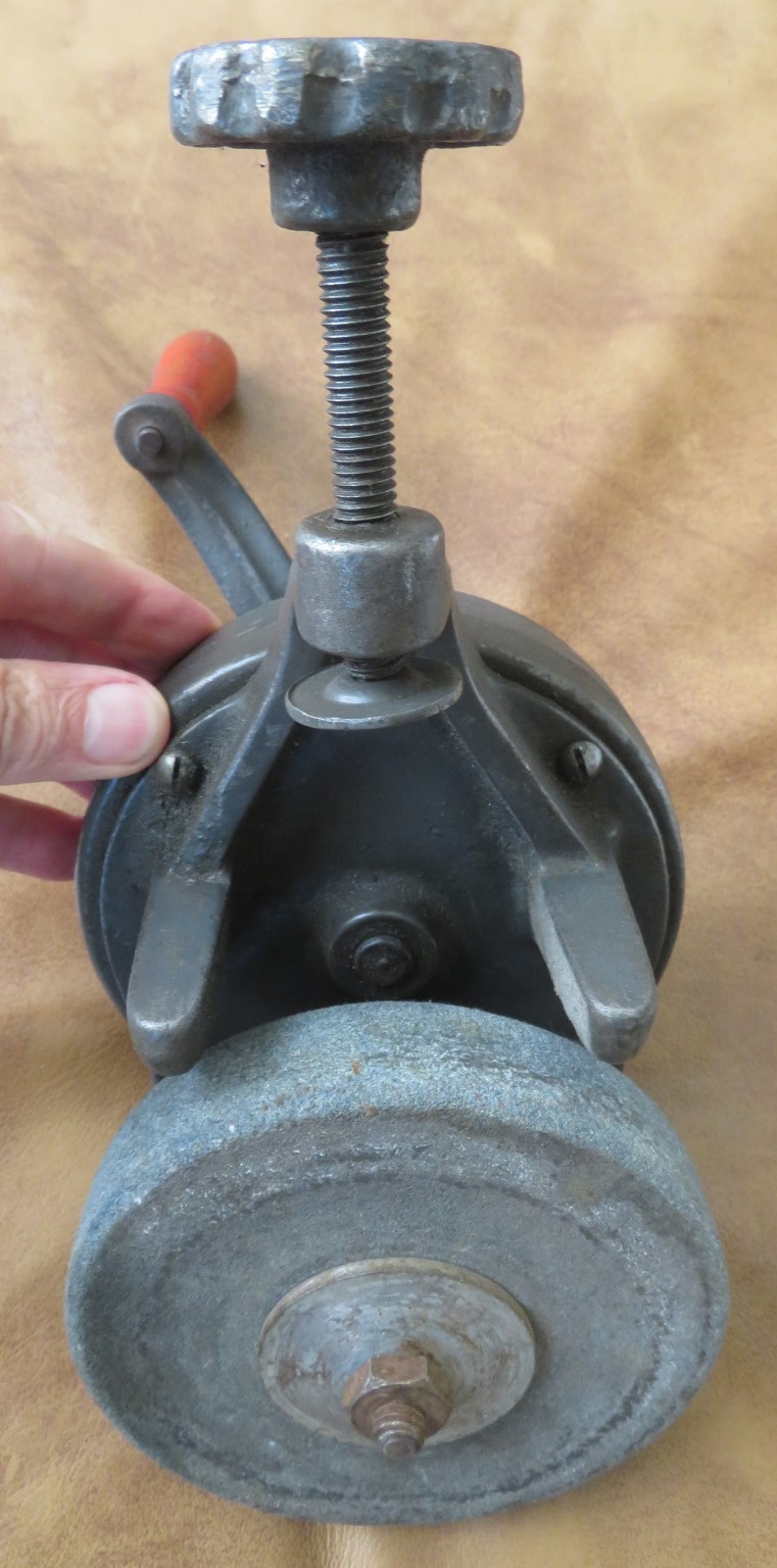 Vintage Luther No. 115 Hand Cranked ~5″ Wheel Bench Grinder Works Great!