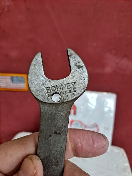 Vintage Bonney 5/8” X 3/4” Double Open End Wrench 1729 Good condition made USA!