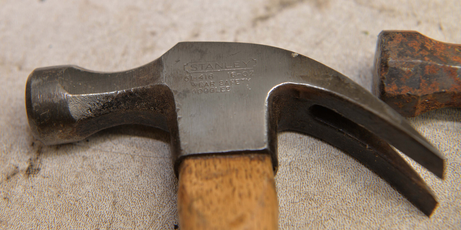 3 Stanley hammers 100 Plus 51-416 16 oz Bell Systems 24 oz collectible lot H3