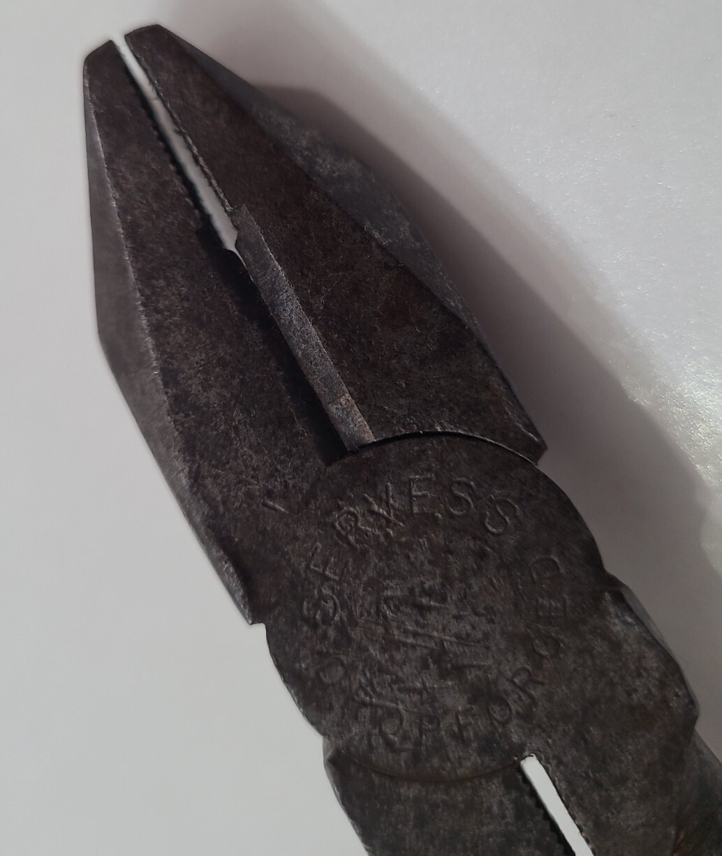 Servess Lineman Pliers Drop Forge Japan Made Vintage Old Hand Tool Rusty Tool 8″