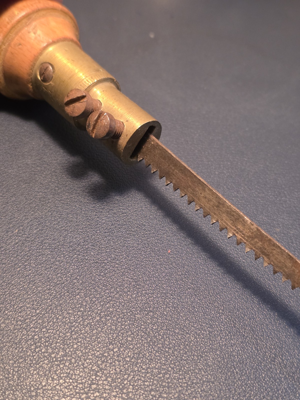 Vintage keyhole pad saw wooden handle, vintage tool